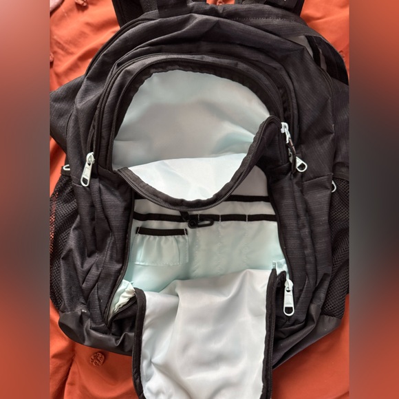 Adidas Backpack - Picture 6 of 7